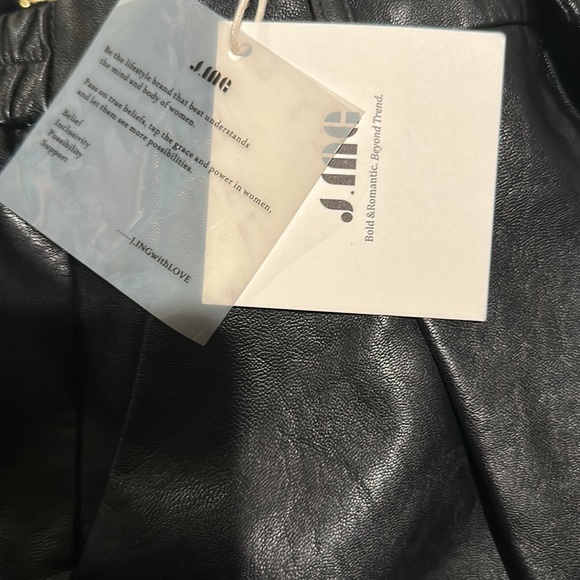 Black pu leather shorts NWT - Picture 7 of 7